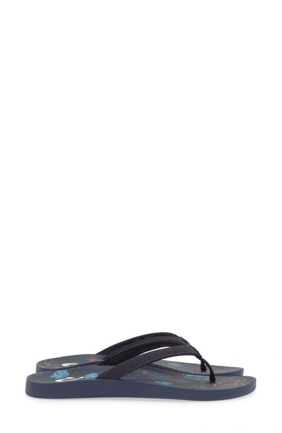 Olukai Puawe Flip Flop In Midnight Navy / Barrier Reef