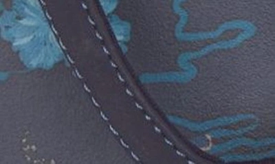 Olukai Puawe Flip Flop In Midnight Navy / Barrier Reef