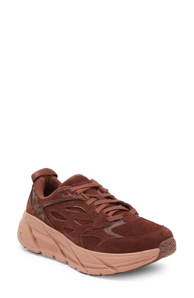 Hoka Gender Inclusive Clifton L Sneaker In Cappuccino / Cork