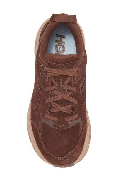 Hoka Gender Inclusive Clifton L Sneaker In Cappuccino / Cork