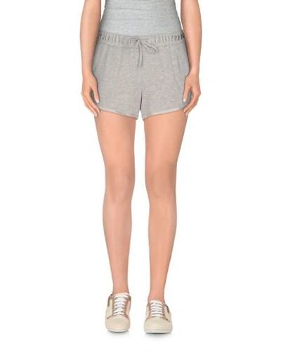 Frame Shorts In Grey