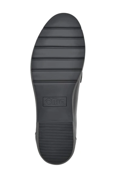 Cliffs By White Mountain Women's Galeena Chain Detail Flat In Black/ Smooth