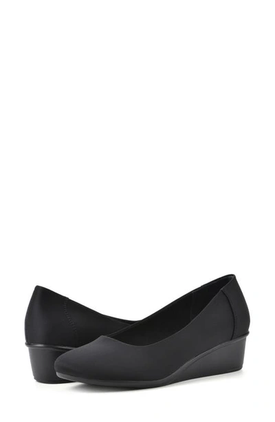 Cliffs By White Mountain Boldness Wedge Pump In Black/ Nylon