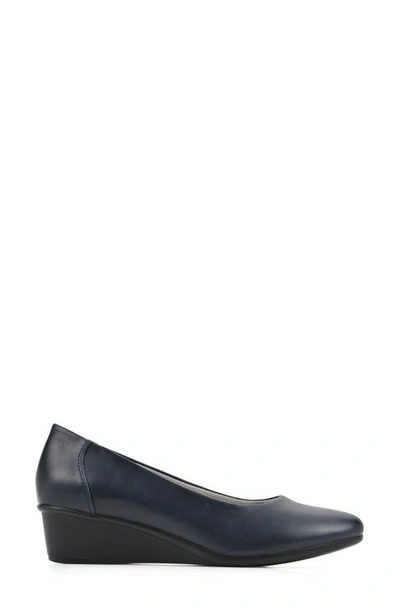 Cliffs By White Mountain Boldness Wedge Pump In Navy/ Smooth
