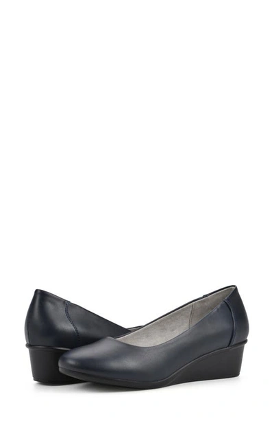 Cliffs By White Mountain Boldness Wedge Pump In Navy/ Smooth