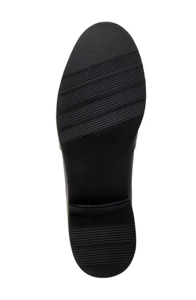 Softwalk Walsh Loafer In Black