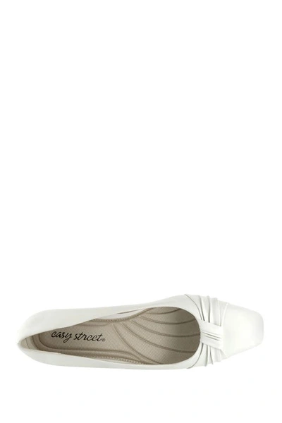 Easy Street Waive Square Toe Pump In White