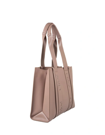 Shop Chloé Woody Medium Shopping Bag In Woodrose Leather In Pink