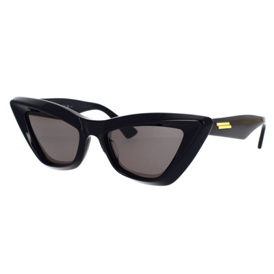 Shop Bottega Veneta Sunglasses In Black