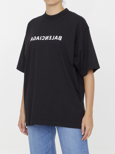 Shop Balenciaga Mirror T-shirt In Black