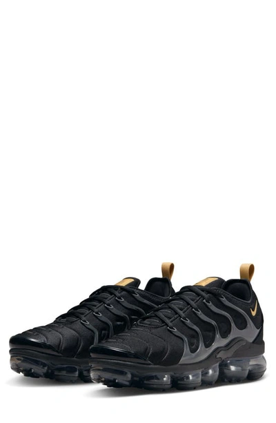 Nike Air Vapormax Plus Sneaker In Black/metallic Gold/anthracite | ModeSens