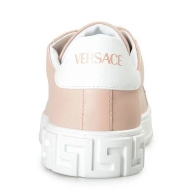 Pre-owned Versace Women's Powder Blush Leather Logo Sneakers Shoes In Pink