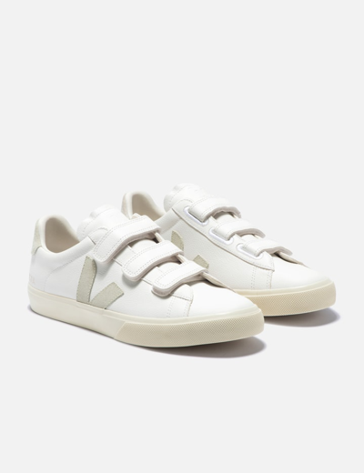 Veja Womens Recife Leather Trainers In Extra White Natural In White