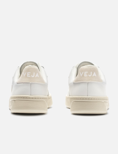 Veja Woman's V12 White And Beige Vegan Leather  Sneakers In White