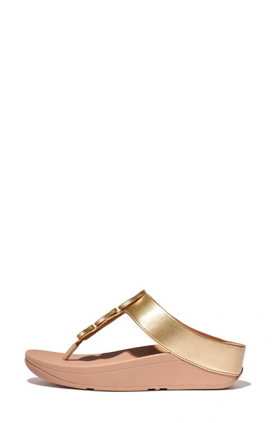 Fitflop Metallic Medallion Flip Flop In Platino