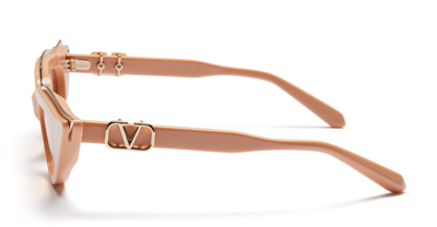 Shop Valentino V-goldcut Ii - Beige / White Gold Sunglasses