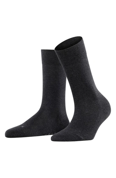 Shop Falke Sensitive London Cotton Blend Socks In Anthra Mel