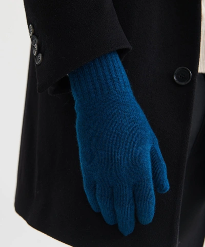 Shop Naadam Signature Cashmere Gloves In Azure Blue