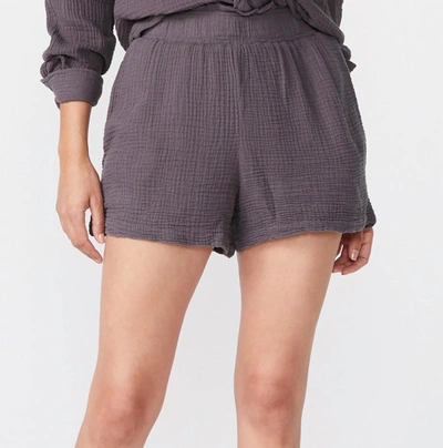 Monrow New Flowy Shorts In Vintage Black In Brown