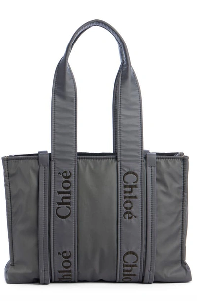 Shop Chloé Large Woody Tote In Elephant Grey 020