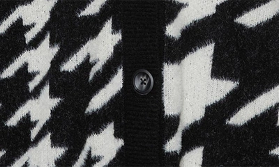 Shop Vero Moda Curve Mira Fuzzy Houndstooth Cardigan In Black Birch