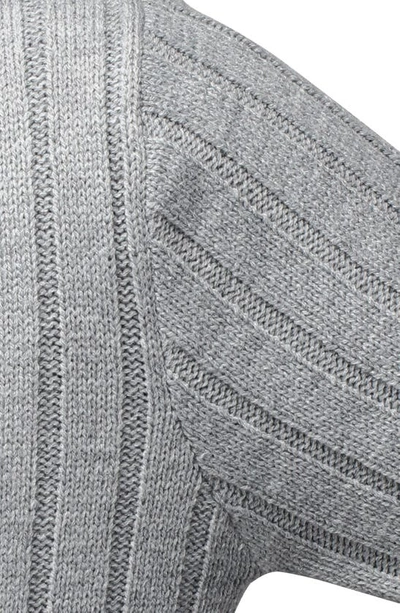 X-ray Tipped V-neck Cable Knit Pullover Sweater In Ecru