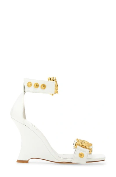 Shop Jeffrey Campbell Leonite Wedge Sandal In White Patent Gold