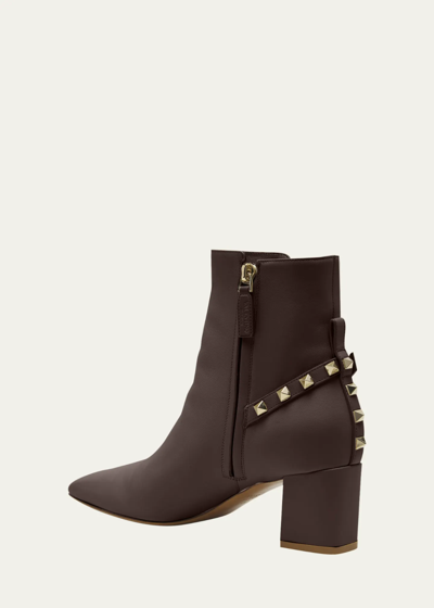 Pre-owned Valentino Garavani Rockstud Leather Block-heel Booties - Retail $1550 In Brown