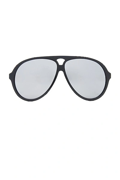 Shop Chloé Jasper Pilot Sunglasses In Black & Silver