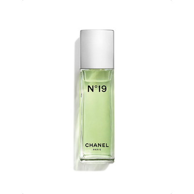 Chanel Womens <strong>n°19</strong> Eau De Toilette Spray 100ml