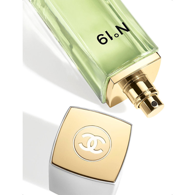 Chanel Womens <strong>n°19</strong> Eau De Toilette Spray 100ml
