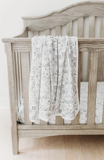 L'OVEDBABY L'OVEDBABY X 'THE VERY HUNGRY CATERPILLAR™' PRINT ORGANIC COTTON SWADDLE BLANKET 
