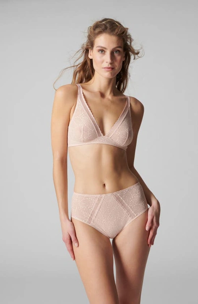 Simone Perele Full Coverage Lace Underwire Bra In Pinky Sand