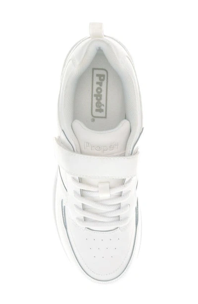 Propét Propet Lifewalker Flex Sneaker In White