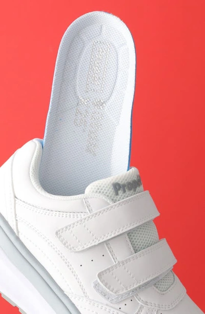 Propét Propet Ultima Strap Sneaker In White