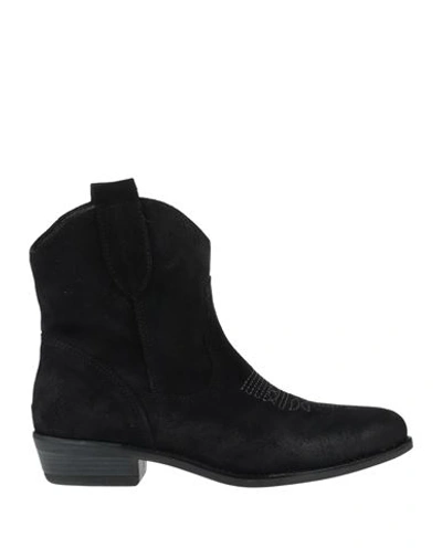 Shop Geneve Woman Ankle Boots Black Size 6 Leather