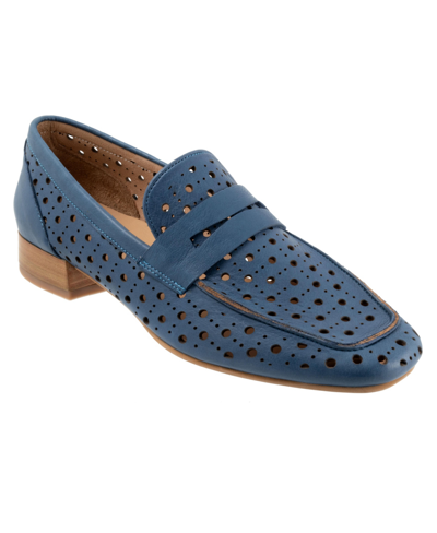 Shop Bueno Women's Lima Loafers In Blue