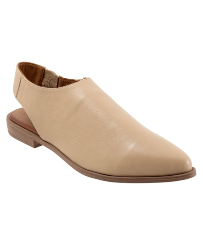 Shop Bueno Women's Brianna Flat In Taupe