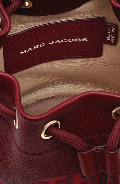 Shop Marc Jacobs The Leather Bucket Bag In Cherry
