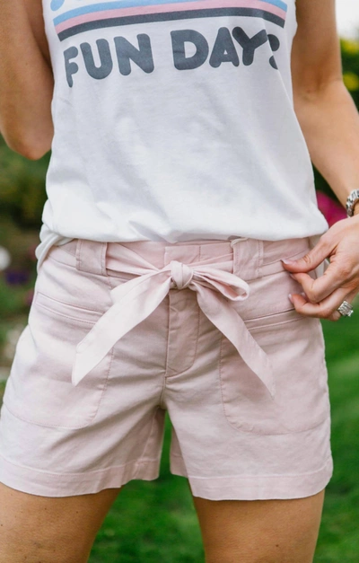 Level 99 Nina Tie Belt Linen Short In Peach In Pink
