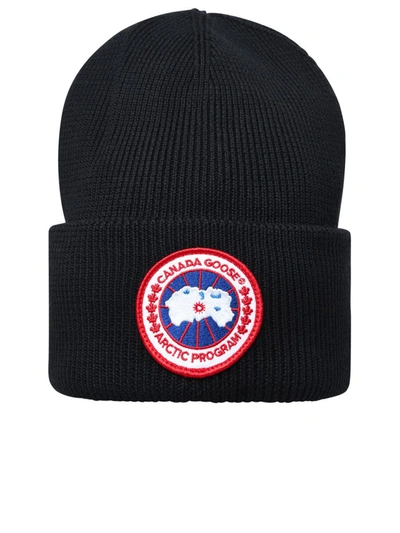 Shop Canada Goose Berretto Arctic Logo In Black