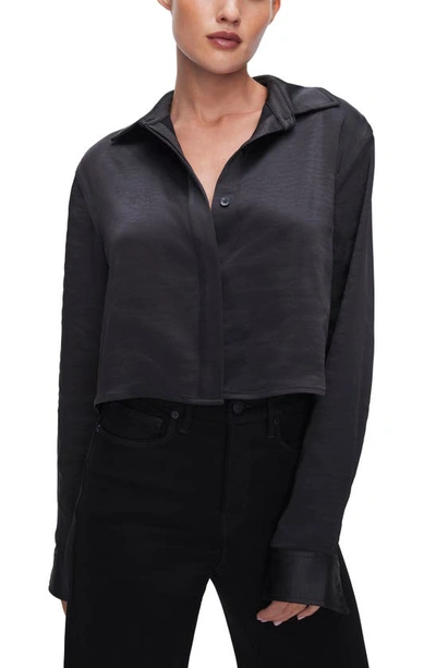 Shop Good American Crop Satin Button-up Shirt In Black001