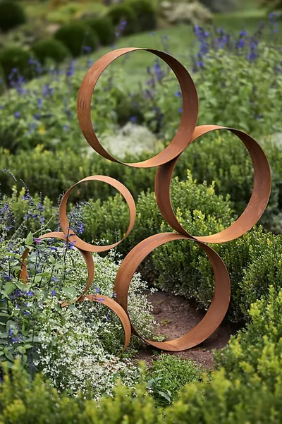 Terrain Weathering Steel Rings Garden Structure In Beige