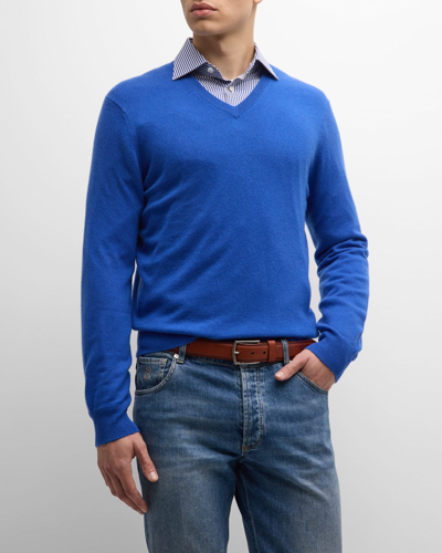 Shop Neiman Marcus Men's Cashmere V-neck Sweater In Cobalt
