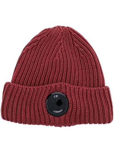 Shop C.p. Company Lens-detail Ribbed Wool Beanie In Red
