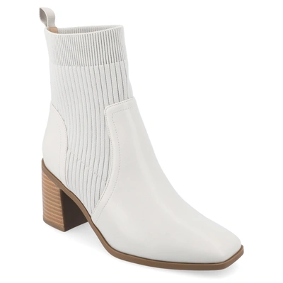 Journee Collection Collection Women's Tru Comfort Foam Wide Width Harlowe Booties In White