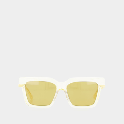 Shop Bottega Veneta Sunglasses -  - Acetate - Gold/yellow