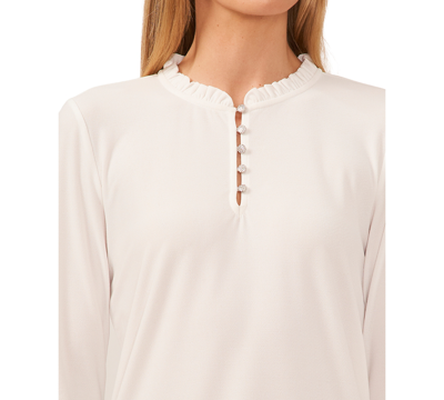 Cece Round Neck Ruffle Top In Black