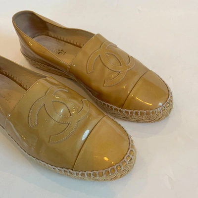 Pre-owned Chanel Beige Patent Leather Espadrilles, 41