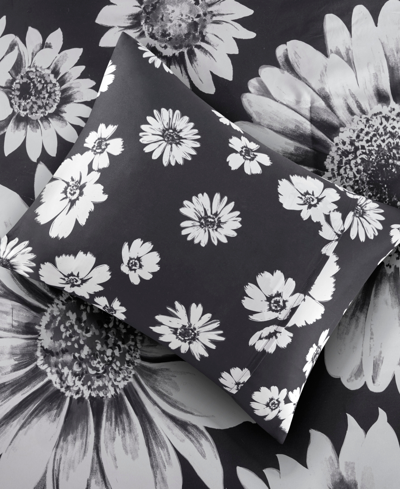Intelligent Design Maude Floral Reversible 3 Piece Comforter Set, Full/queen In Black,white